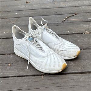 Saysh white womens One athletic shoe size 9.5 (no insoles)